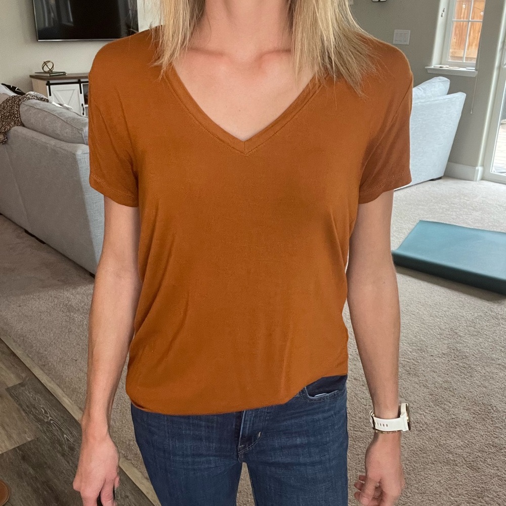 Abercrombie & Fitch A&F Soft & Drapey V-Neck Tee Burnt Orange - Size XS